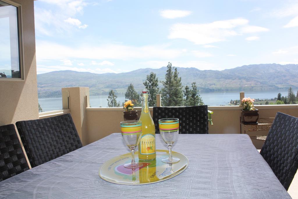 Lake Okanagan Bed And Breakfast West Kelowna Chambre photo